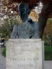 Statue francois mauriac au jardin public