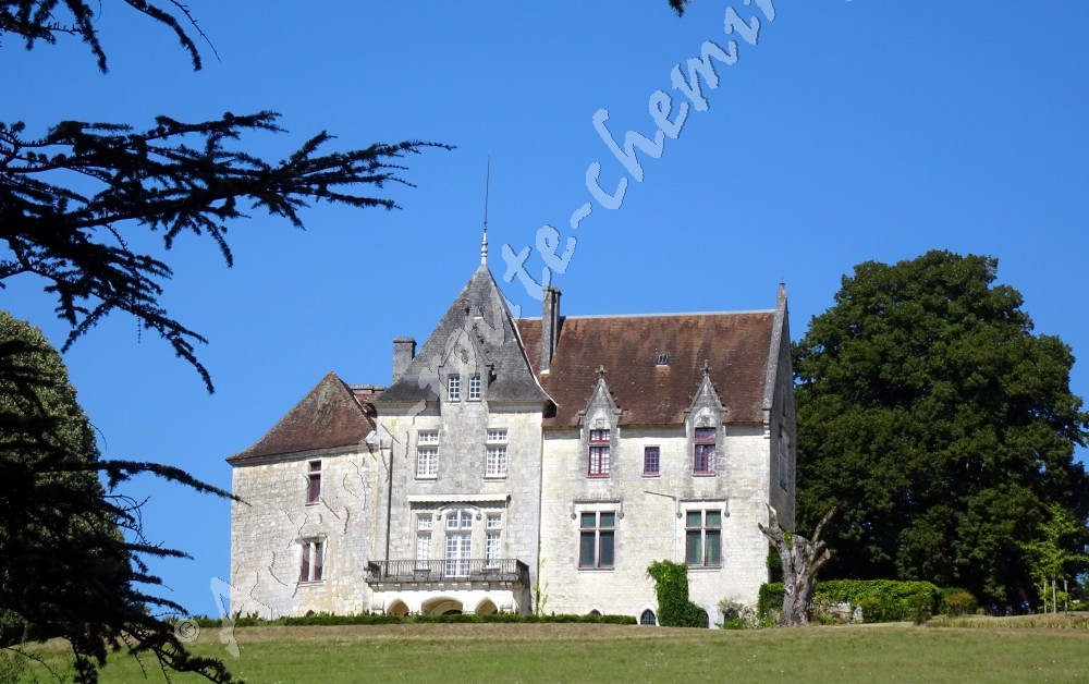 Premiers châteaux de Dordogne depuis Sainte Foy la Grande