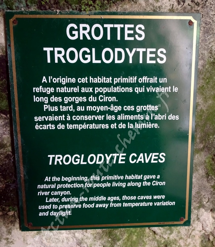Grottes troglodytes chateau cazeneuve