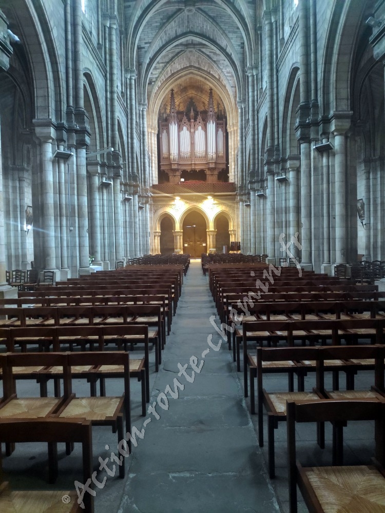 Eglise notre Dame de Bergerac - interieur et orgue