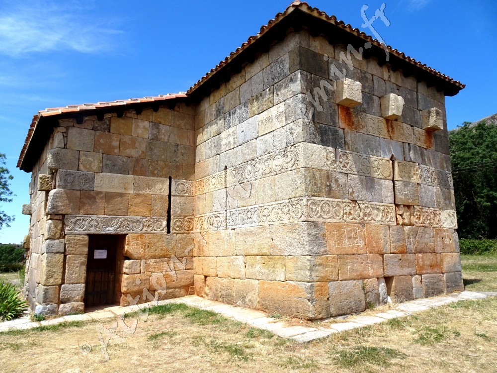 Ermita visigotica de Santa Maria - extérieur