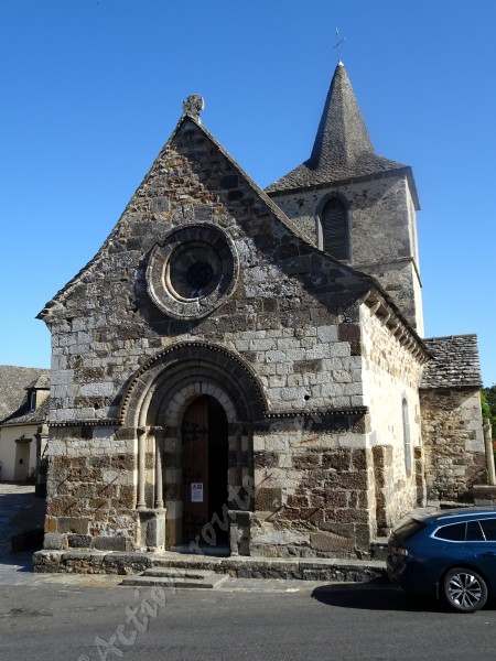 Chalvignac et l’église saint martin