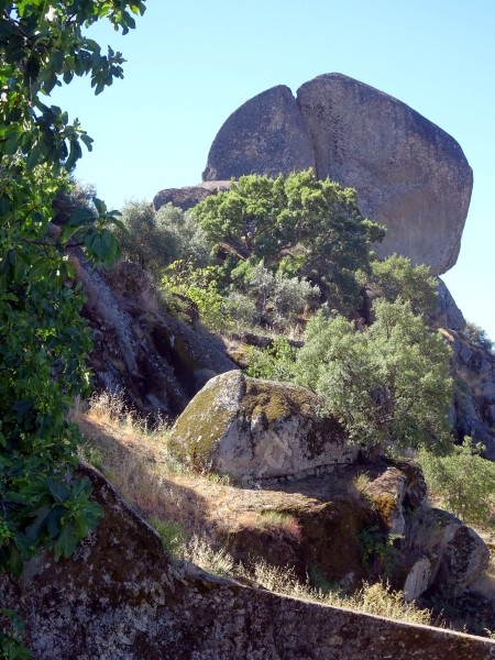  monsanto portugal rocher en equilibre