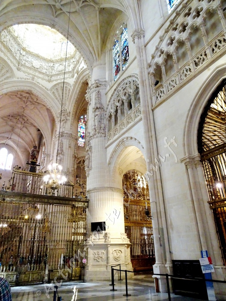 Cathedrale de burgos interieur cote´est