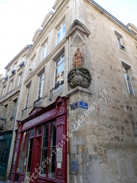 Bordeaux curiosite rue de cancera