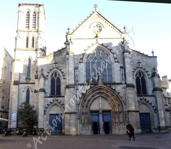 Bordeaux eglise saint pierre facade