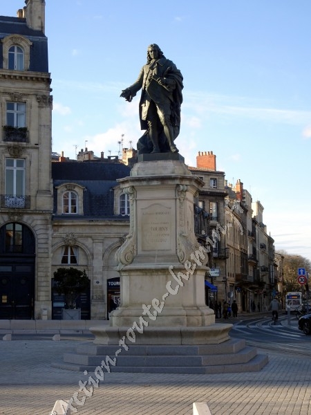 Bordeaux statue tourny a bordeaux